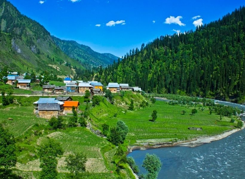 Neelum Valley Honeymoon Package