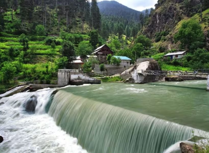 Luxury Neelum Valley Tour